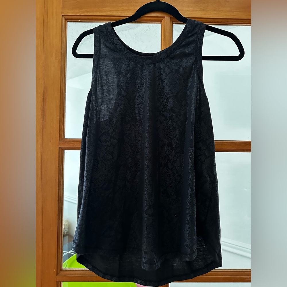 athletic tank top